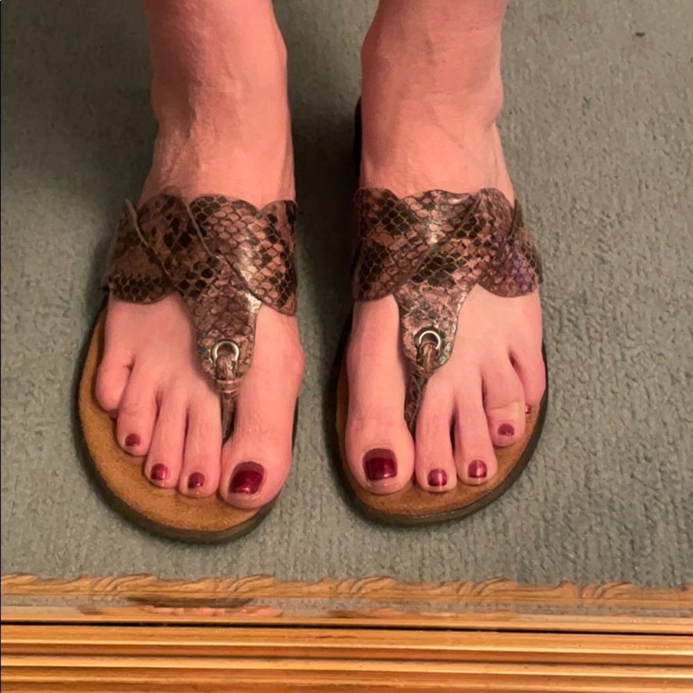 Naturalizer imitation snake skin print sandal